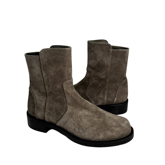 $595 Stuart Weitzman Bold Zip Bootie Charcoal Gray Suede Low Heel Size 9.5 US - Picture 2 of 8